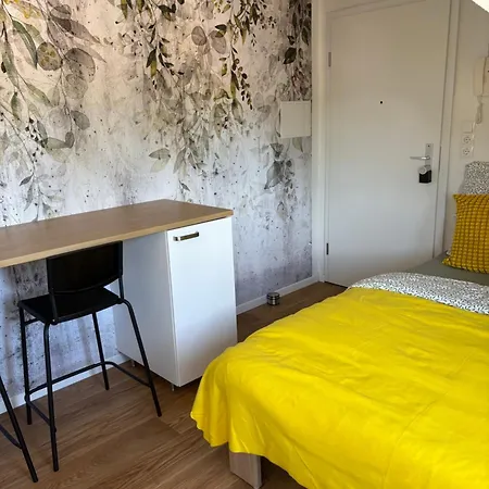 Апартаменты Hobbithoehle Kripp