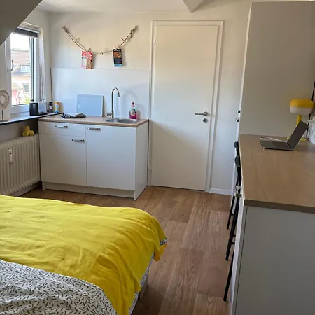 Апартаменты Hobbithoehle Kripp